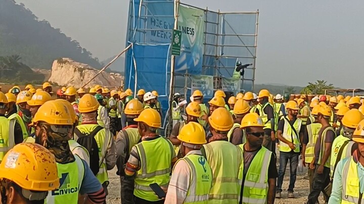safety meeting 🤝 Malaysia