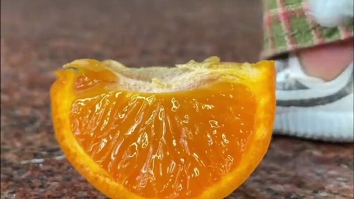 Slime còn có thể chơi kiểu này sao?! Video xả stress “đạp đạp cho đã” hôm nay đã lên sóng, cẩn thận 