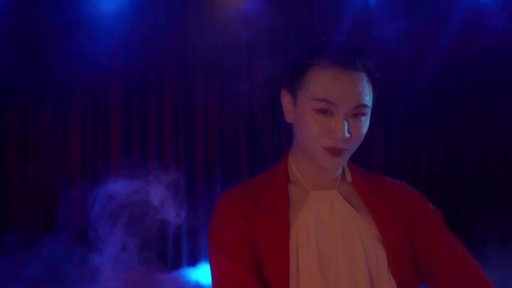 The full video of the modern classical style "The Short Days" that you have been waiting for is here