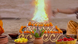 เซียนกำลังย่างเนื้ออยู่ดีๆ จู่ๆ ก็มีก้อนหินตกมาจากฟ้า ฟาดถ้วยข้าวจนแตกเลยทีเดียว