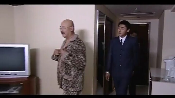 Mahasiswi ditebus minum alkohol, namun saat terbangun ternyata berada di hotel; melihat akhir cerita