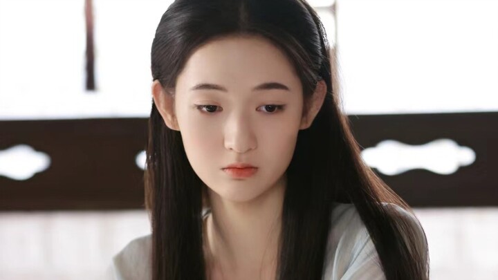 Although Emperor Xian did not love Empress Cao, he nonetheless lived with her in mutual respect for 