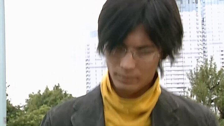 To be honest, let's talk about Diamond K until we find out that he has a sweet tooth. "Kamen Rider S