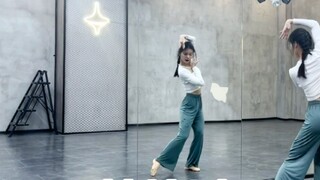 [Gai Gai] Lagu peri "A Dream of Surprise" versi cermin tari