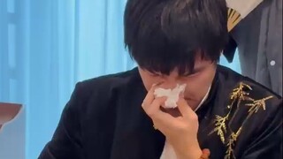 Ke Jie sheds tears on the spot after defending his title as Chess Sage—narrowly defeating Tu Xiaoyu 