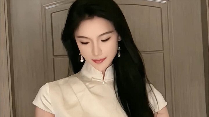 ท้าทายหนุ่มขี้เหร่ให้ใส่กี่เพ้า