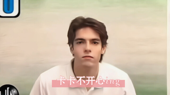 Tantangan menggiring bola ala anjing laut oleh Kaká dari SMA Putra