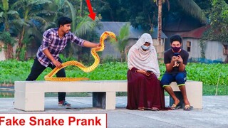 เล่นตลกงูจงอาง 🐍 วิดีโอเล่นตลกงูปลอมในที่สาธารณะ (ตอนที่ 2) ความสนุก 4 นาที