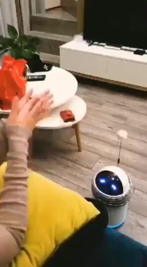 ตอนนี้หุ่นยนต์เก่งขนาดนี้แล้วเหรอ ถึงขั้นซื้อชานมได้เองเลยเหรอ?