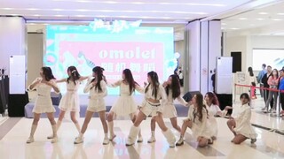 【Wuhan Roadshow】เราพบสาวสวยเก้าคนจากมหาวิทยาลัยเทคโนโลยีอู่ฮั่นที่จะมาเต้นเพลง Feel Special