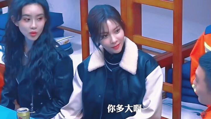 Điều kiện để được yêu không phải là xinh đẹp; điều quan trọng là con người anh ấy, chứ không phải ng