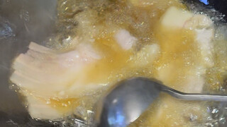 Akhirnya bisa mencicipi daging babi panggang Lianshan khas Chengdu