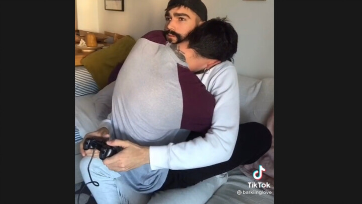 When your boyfriend always wants to be glued to you...