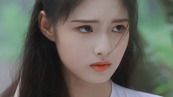 ไม่เอาน่า นี่เรียกว่าดูโหลจนเกินไปเหรอ? เอมี่สวยมากเลยนะ! ตอนร้องไห้ยิ่งน่าสงสารสุดๆ! ละครของอวี๋เจิ