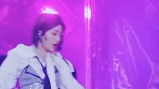 The senior sister's movements are very good! Lu Keran Yes OK + We Rock straight shot