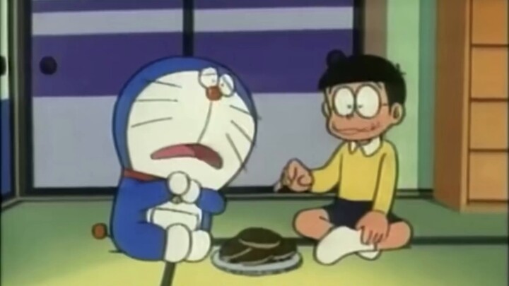 Doraemon:...musim semiku...telah tiba...