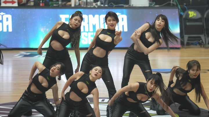 Taiwan's beautiful cheerleaders dance during the festival