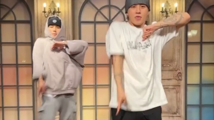 การท้าทายเต้นเพลง "ซุนหงอคง" ของพี่น้องตระกูลควอนจาก YGX