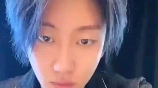 XU MINGHAO THE8 - NI AI WO, WO AI NI, 你爱我， 我爱你