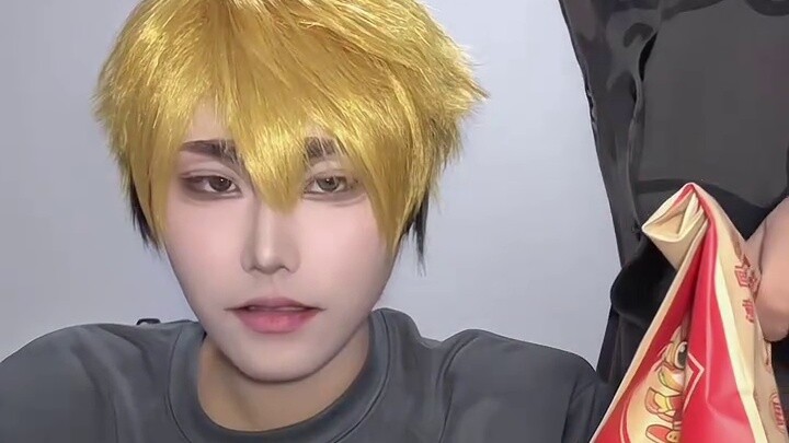 Gong Yoo is in danger!!!!!!!!!!!!!!!