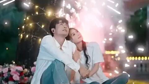 {Wang Nan & Zuo Yi} "Dulu kami sepasang kekasih tapi, karena kesalahpahaman kami saling bermusuhan"