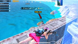 PUBG FUNNY MOMENTS 😂😂😂 TROLLING ENEMY FROM TOP THE BRIDGE
