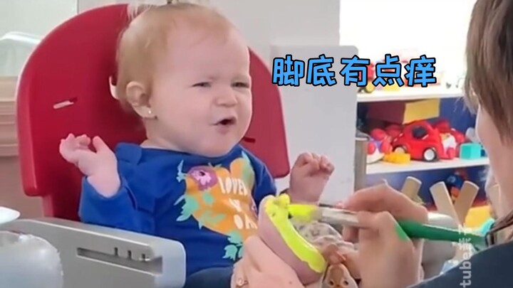 😍😍 Who on earth is raising such an adorable baby?