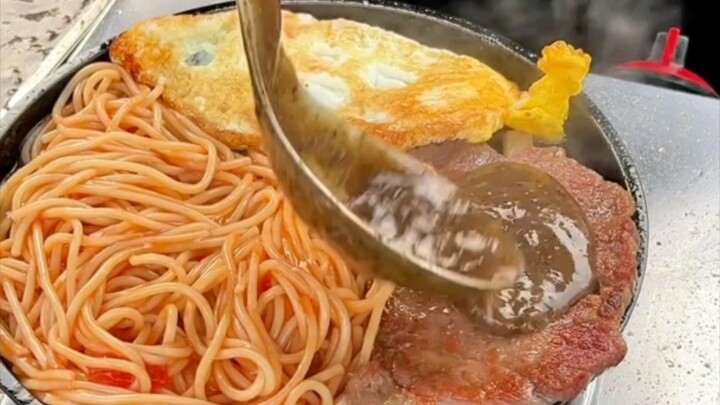 老板也实诚了！吓得我要了一个26的！😓