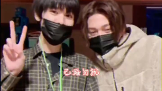 นอกการแสดงหลัก