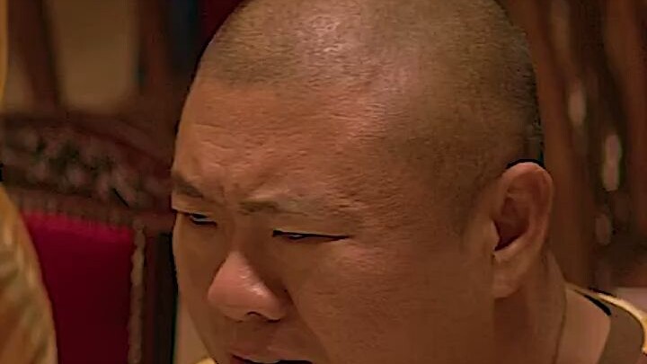 «الغلاف المضحك يُخفي واقعًا مريرًا في الداخل!»