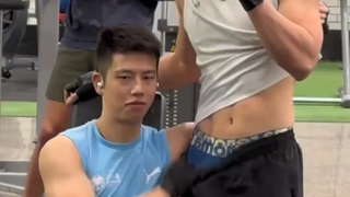 “死丫头吃的真好”之白袜体育生修水管来我家维修篇！！！