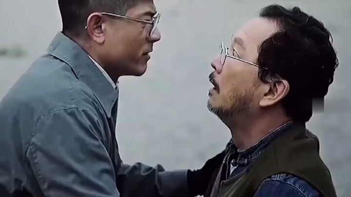 Paman melanggar aturan profesi, langsung menyebabkan keluarga lima orang dibantai habis