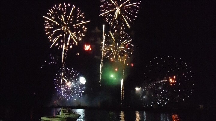 江ノ島花火大会2016　その２（水平打ち上げ）