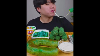 ฉันเป็นคนเดียวที่ค้นหาอาหารเพราะฉันถือศีลอด