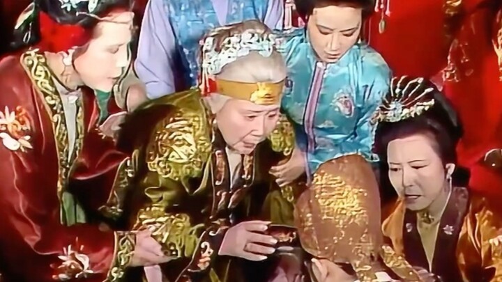 "Man proposes, God disposes. Grandmother Jia has invested her entire life, but not a single project 
