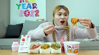 Mukbang gà rán 3 màu #food