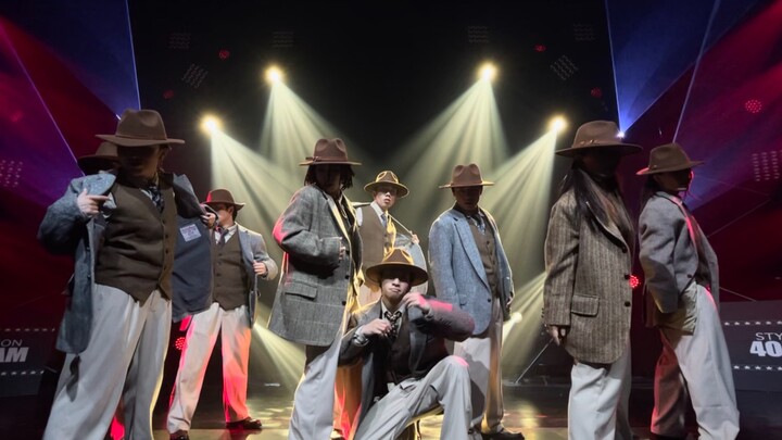 Watch it a billion times! Cool suits dancing OldSchool Hiphop! I can do it, brother and sister! "REA