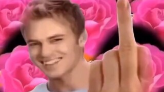 الفيديو من مجموعة واتساب لكبار السن كاد أن يودعني إلى الأبد