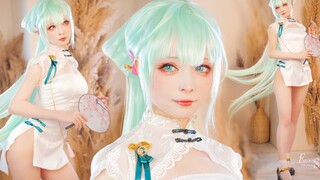 Cosplay Hatsune Miku dengan Kostum Cheongsam ala Tiongkok