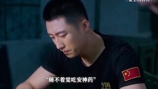 特种兵吃药，刚入口就发现有问题，这警惕性无敌了！