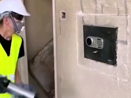 What's in the safe that has been hidden in the old house for 10 years?