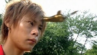 [Kamen Rider BLADE] Kenzaki hung bạo biến thành một cuộc chiến chống lại Vua loại hình, nhưng vị vua