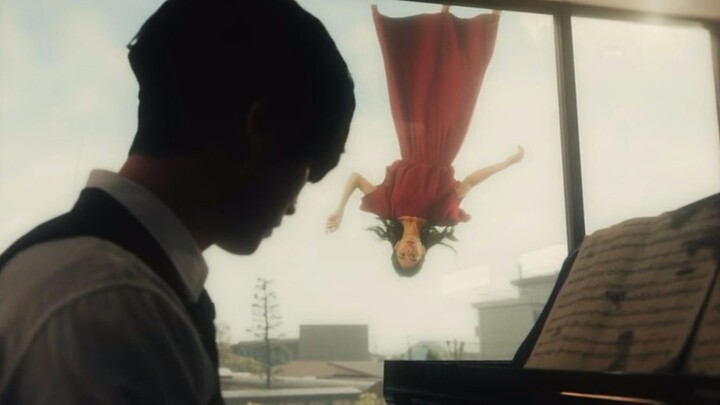 [Science Fiction Fans] "Sonata for the Upside-Down Girl", the boy can pause time while playing the p