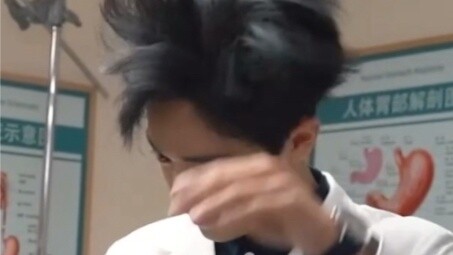 เซียวจ้าน ฮ่าๆๆ พี่ชายของฉันมีผมวอลลุ่มขนาดนี้!