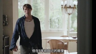 Một người đàn ông vô tình bước vào một không gian bí ẩn và giết chết chính mình trong quá khứ 5 năm 