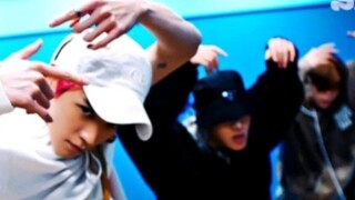 SM is really good at hiding! NCT127's "Hero; Kick It" practice room is revealed!