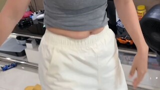 我媳妇的身材真的是太火辣了！