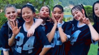 Tinh thần tự do! Cuộc chiến nhảy vũ đạo của nhóm nữ Mỹ VCHA thuộc JYP với ca khúc "Y.O.Universe"