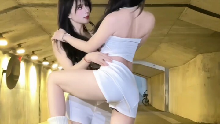 Rekan Kerja Perempuan