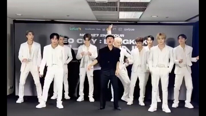 【NCT 127】221205 Everyone, come in and laugh for me! Lee Keum-chan, Kim Jung-woo, Kim Do-young, and T